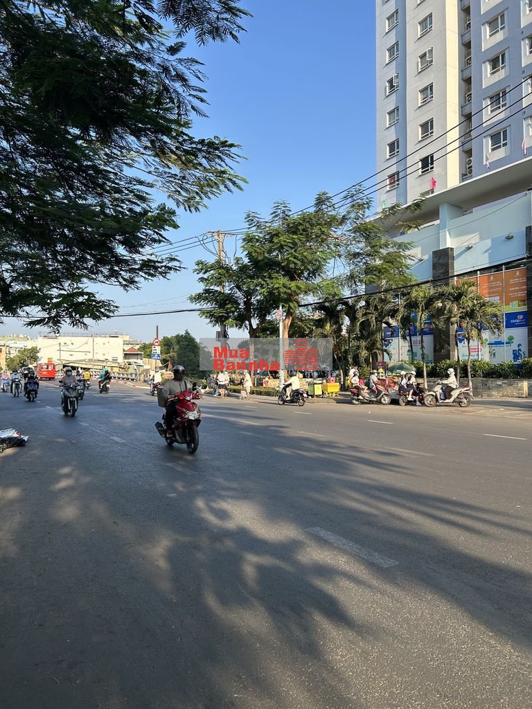 NHÀ MẶT TIỀN ĐƯỜNG NGUYỄN KHUYẾN, 66M, 5 TẦNG, 11.8 TỶ