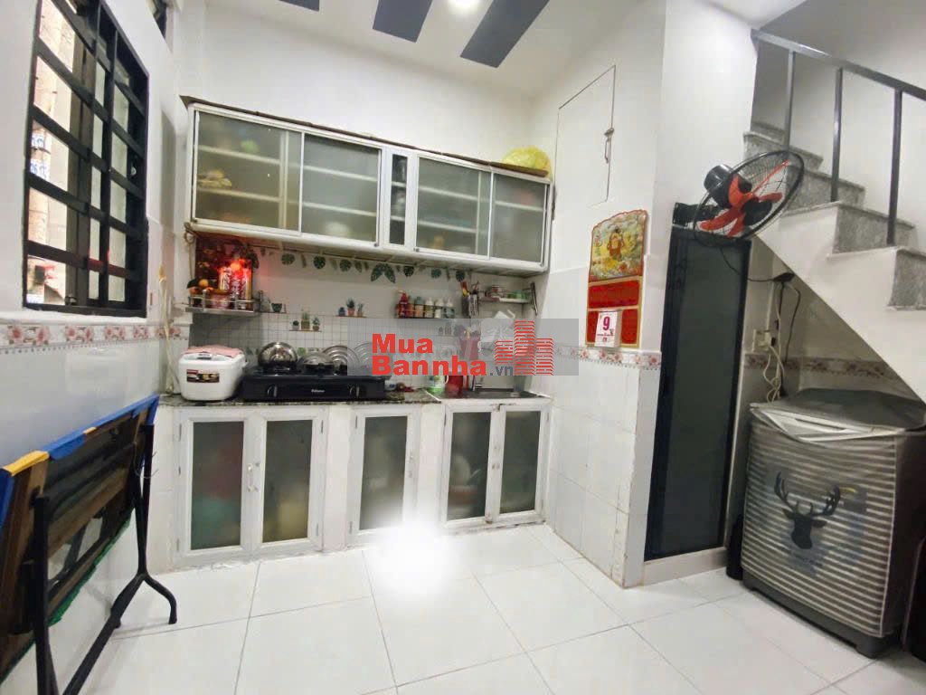 Bán nhà vi bằng dân cư hiện hữu đường Quốc lộ 50 - Bình Hưng - BC