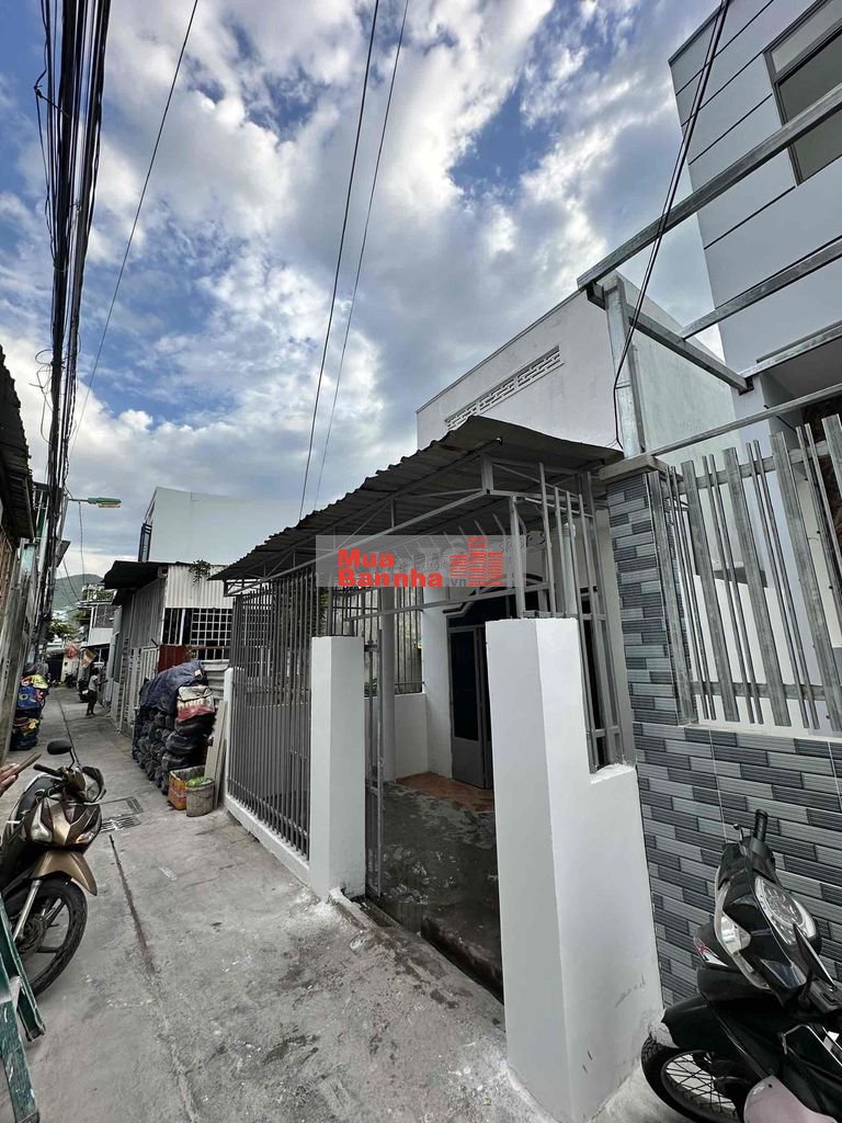 Cần Bán gấp nhà Phước Long giá tốt