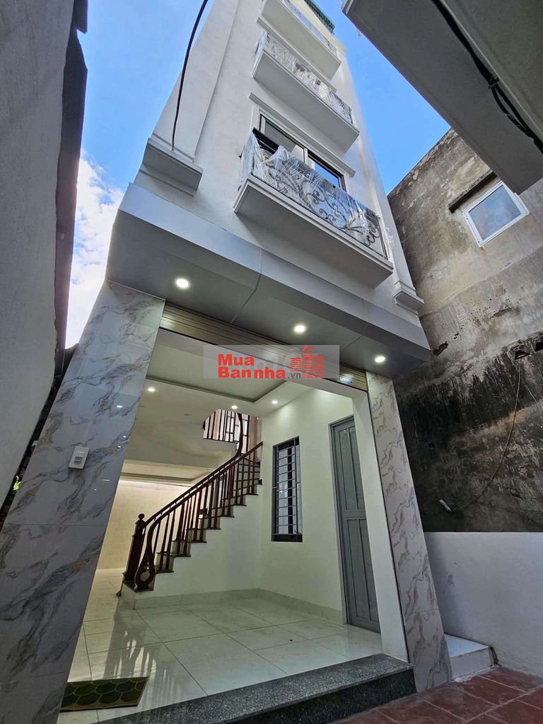 Bán nhà ngõ 148 Ngọc Hồi Hoàng Liệt Hà Nội 45m x 5 tầng
