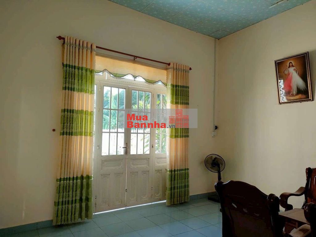 Nhà rộng thoáng an ninh ngay khu dân cư