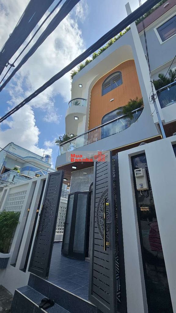 Nhà giáp q7 Ngay Trung tâm thị trấn Nhà bè 6,4 x 10M