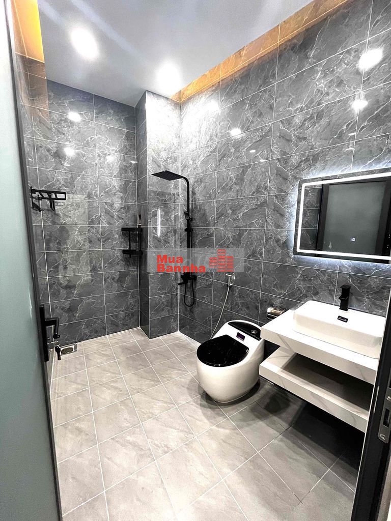 NHÀ PHỐ 3 TẦNG FULL NỘI THẤT MẶT TIỀN KINH DOANH !