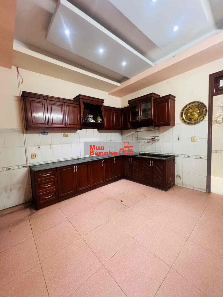 HƠN 5 TỶ - NHÀ 3 LẦU HẺM XE TẢI THÔNG - TRUNG MỸ TÂY Q 12 - DT 88M2.
