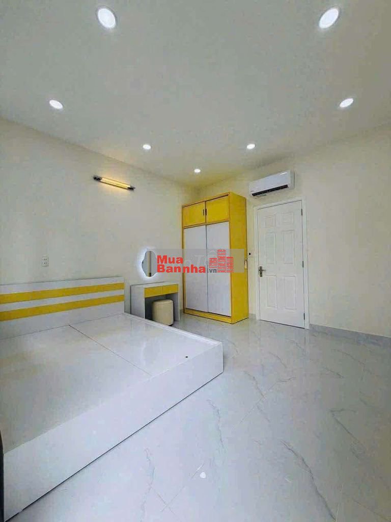 BÁN NHÀ MỚI TÔ HIỆU - NGUỸEN VĂN YẾN, 3 TẦNG, DT 24M, GIÁ 3. TỶ