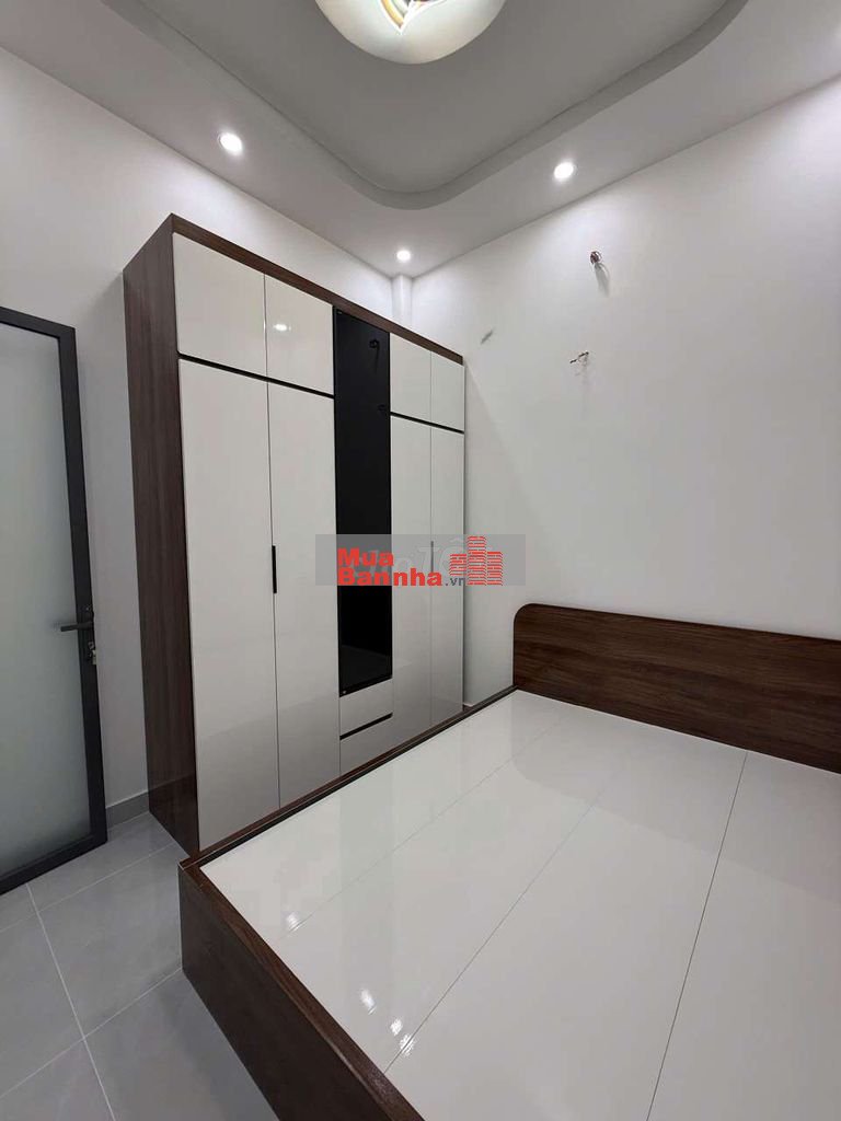 Nhà mới full nội thất,3PN, 2WC,gần ngay chợ hiệp Bình, Gigamall