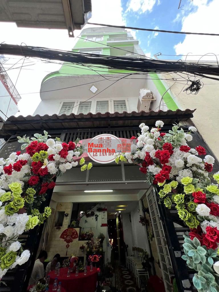 Nhà đúc kiên cố