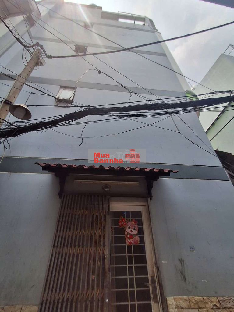 Nhà đúc kiên cố