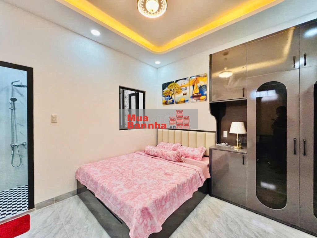 Nhà thang máy 4x15 1 lửng 3 lầu Quang Trung ngay kenh tham lương