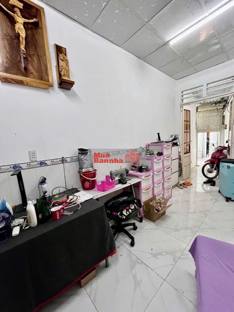 SHR - CHỈ 2,6 TỶ TL CÓ NHÀ 2 TẦNG 30m2 HOÀN CÔNG ĐỦ GIÁP BÌNH THẠNH