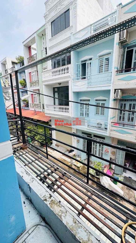 Chỉ 1,75 tỷ có nhà có sổ dt 3x6m tại Chiến lược Bình Tân .