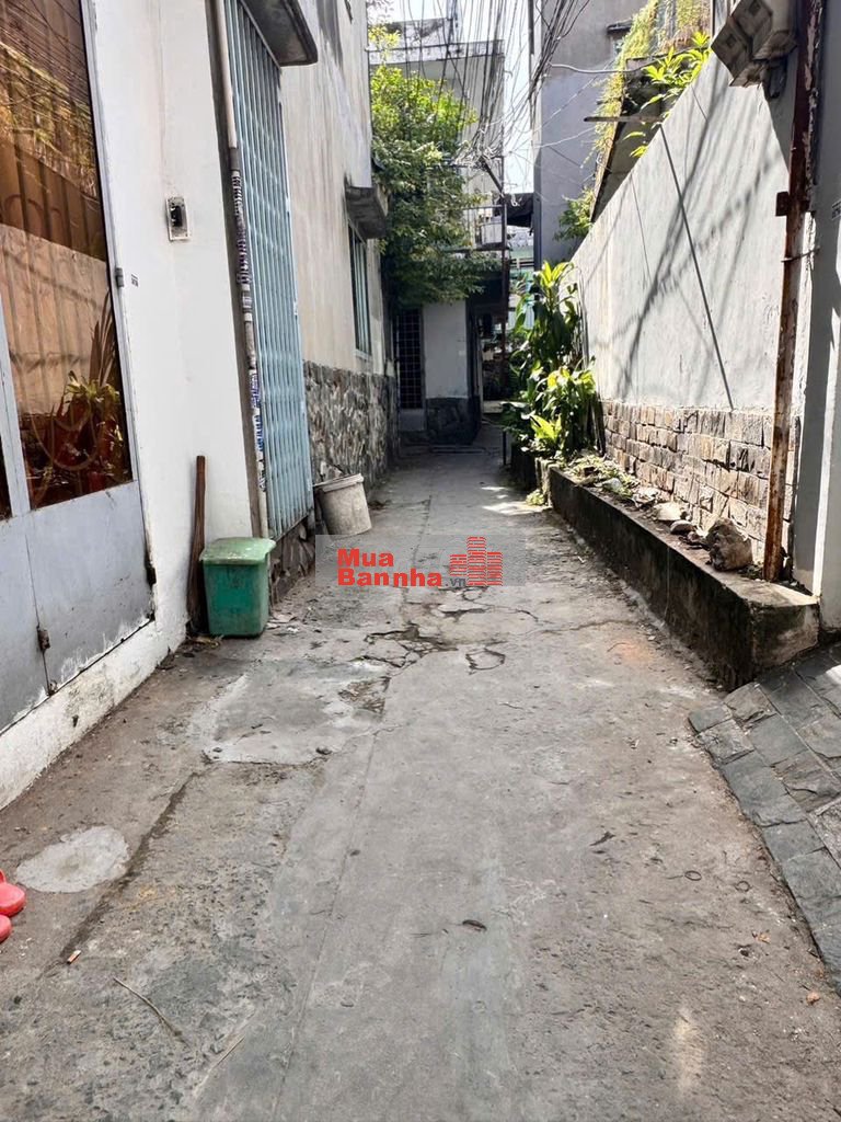 CẦN BÁN GẤP NHÀ 2 LẦU GIÁ RẺ - CHÍNH CHỦ