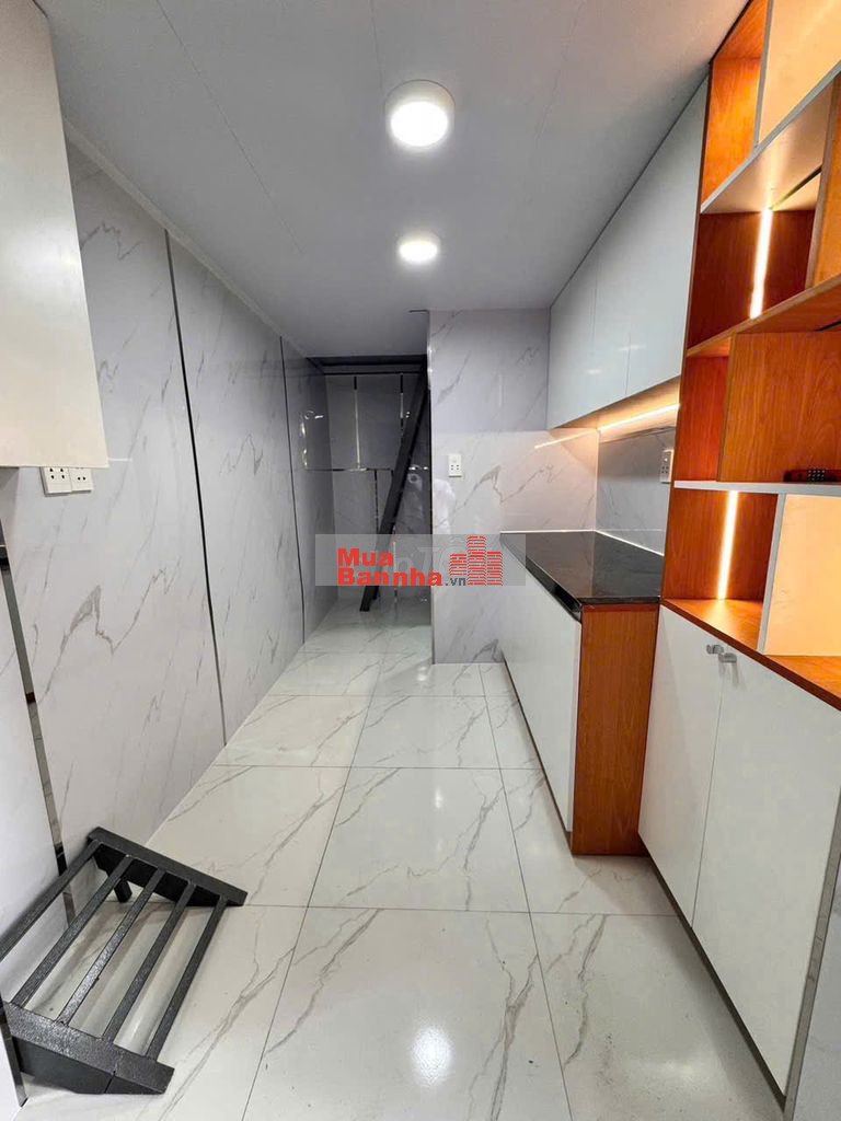 CẦN BÁN GẤP NHÀ 2 LẦU GIÁ RẺ - CHÍNH CHỦ