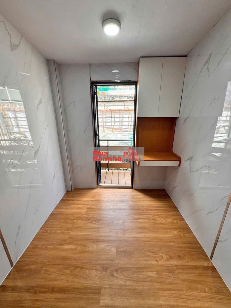 CẦN BÁN GẤP NHÀ 2 LẦU GIÁ RẺ - CHÍNH CHỦ