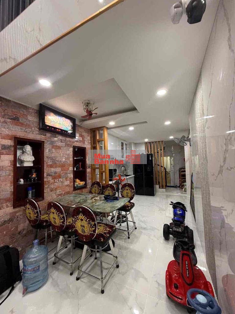 🌇5 lầu 38m2 sau lưng căn mặt tiền Bà Hạt 10m ra Mặt Tiền