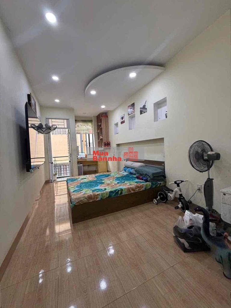 🌇5 lầu 38m2 sau lưng căn mặt tiền Bà Hạt 10m ra Mặt Tiền