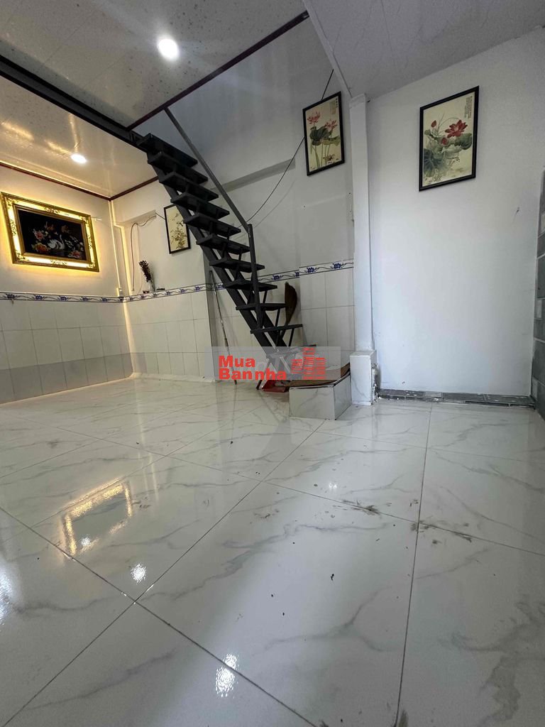 Nhà 1 lầu, 2 phòng ngủ, có Balcon Rộng ỏ Quận 12