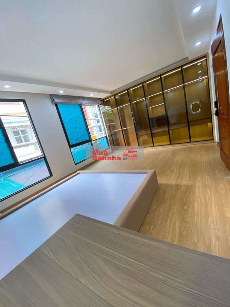 8,5 tỷ, 40m2, 4 tầng, ô tô vào nhà, không dính quy hoạch