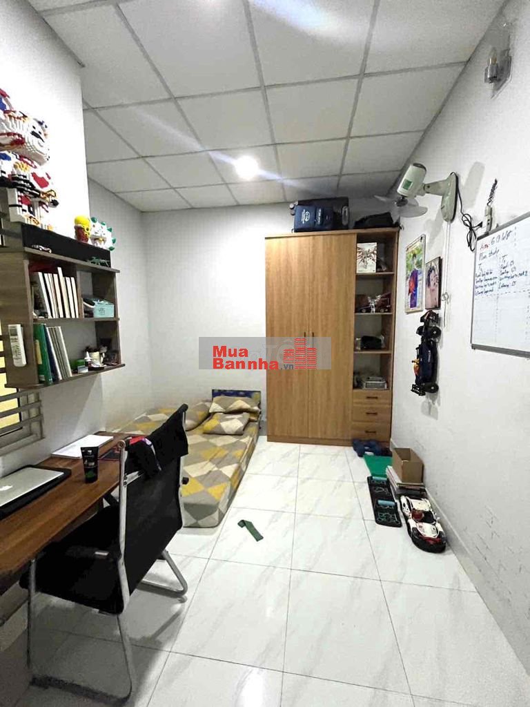 BÁN NHÀ MẶT TIỀN NGUYỄN ẢNH THỦ, DT 5,2m × 14,3m . 2 phòng ngủ,2 wc