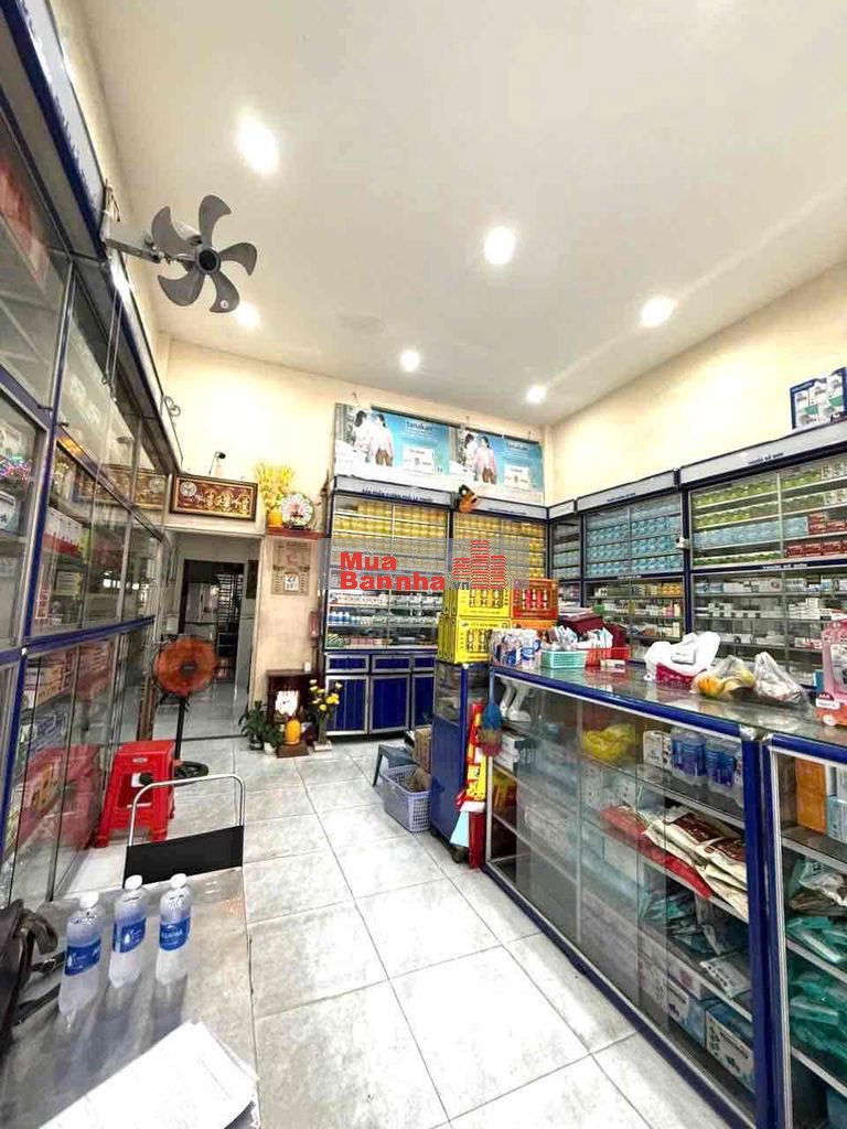 BÁN NHÀ MẶT TIỀN NGUYỄN ẢNH THỦ, DT 5,2m × 14,3m . 2 phòng ngủ,2 wc