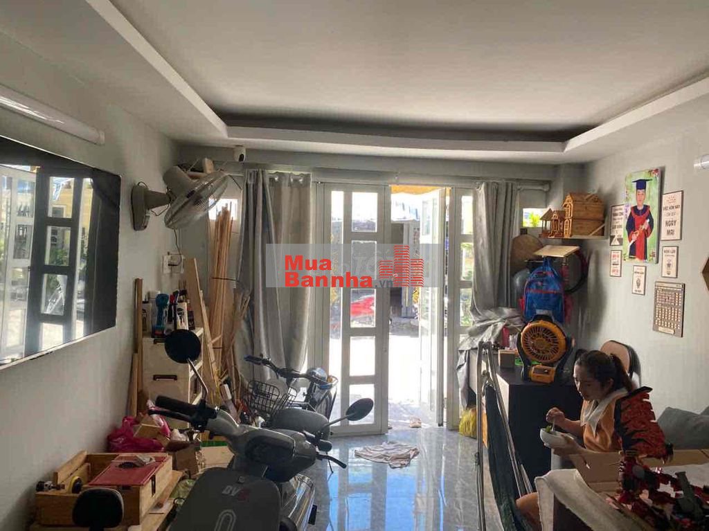 Nhà bán GẤP 1tỷ6CÒN THƯƠNG LƯỢNG gần chợ Nhơn Đức