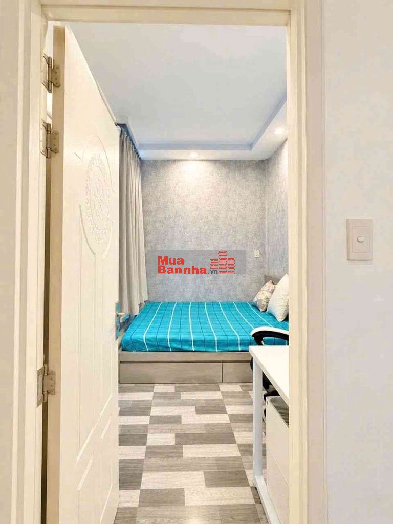 Nhà 3 tầng LẠC LONG QUÂN P9. DT 3,1x10,5. 3pn 2wc. Nhà mới , chính chủ