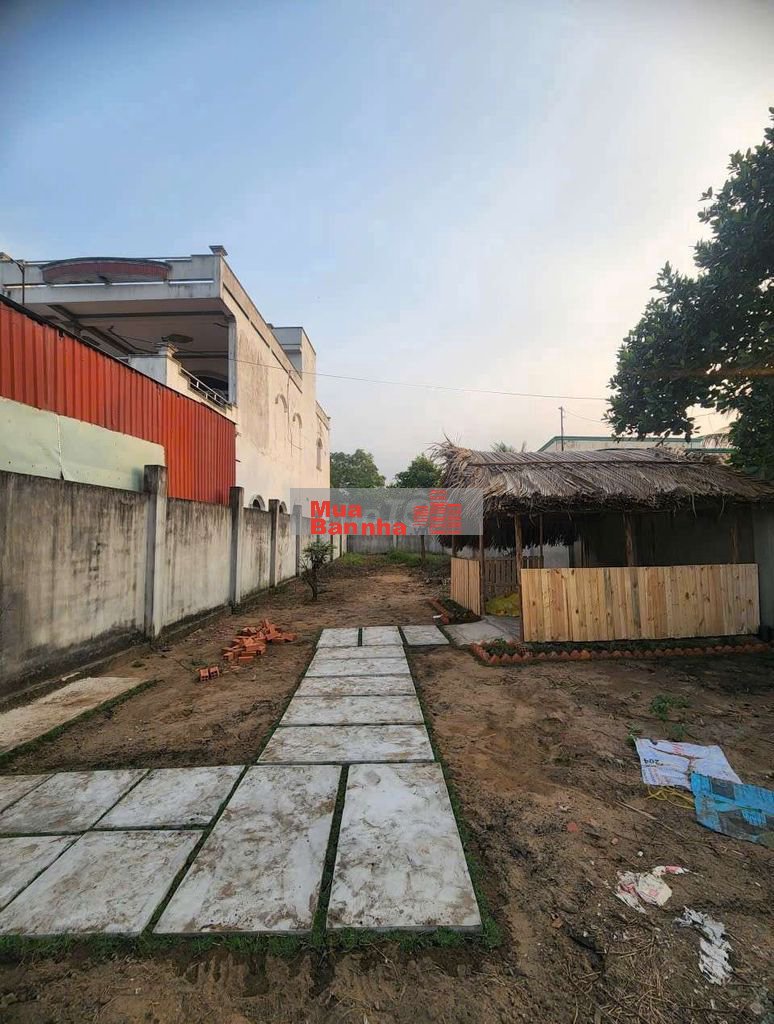 Nhà MT nhựa rẻ hơn hẻm xã Tân Nhựt BC