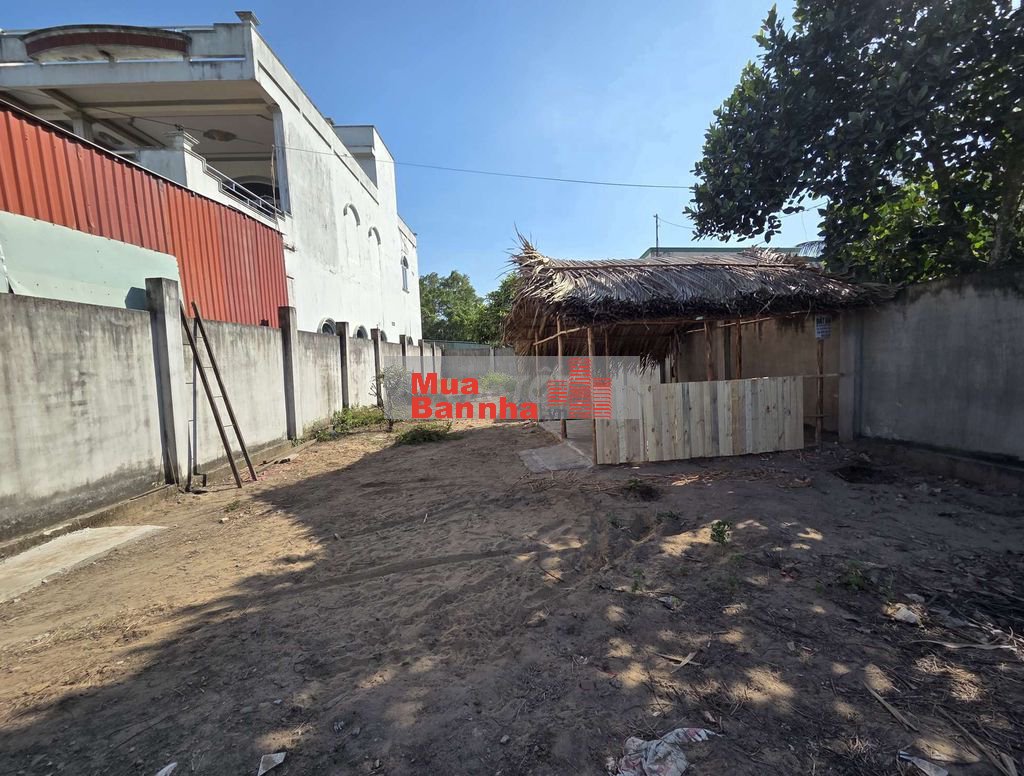 Nhà MT nhựa rẻ hơn hẻm xã Tân Nhựt BC