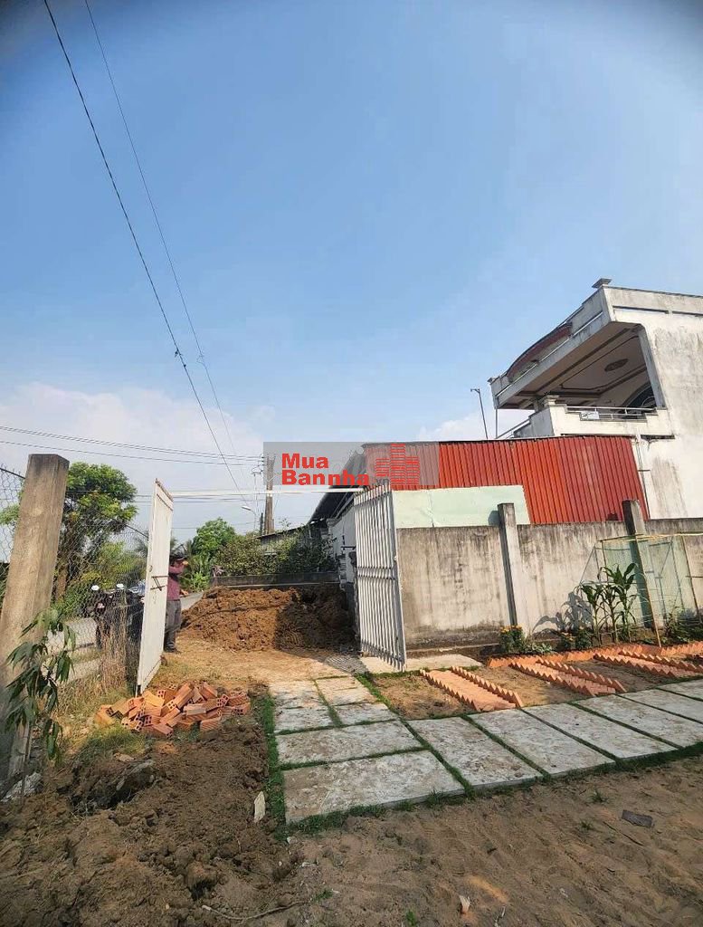 Nhà MT nhựa rẻ hơn hẻm xã Tân Nhựt BC