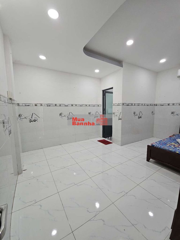 Nhà đẹp diện tích khủng giá tốt hẻm 4-5m thông thoáng