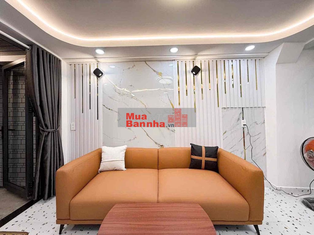 BÁN NHÀ ĐẸP LUNG LINH, HẺM TRC NHÀ 4m, 3 TẦNG ĐÚC THẬT, CÓ SÂN THƯỢNG