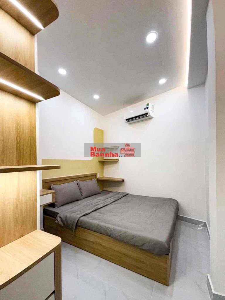 BÁN NHÀ ĐẸP LUNG LINH, HẺM TRC NHÀ 4m, 3 TẦNG ĐÚC THẬT, CÓ SÂN THƯỢNG
