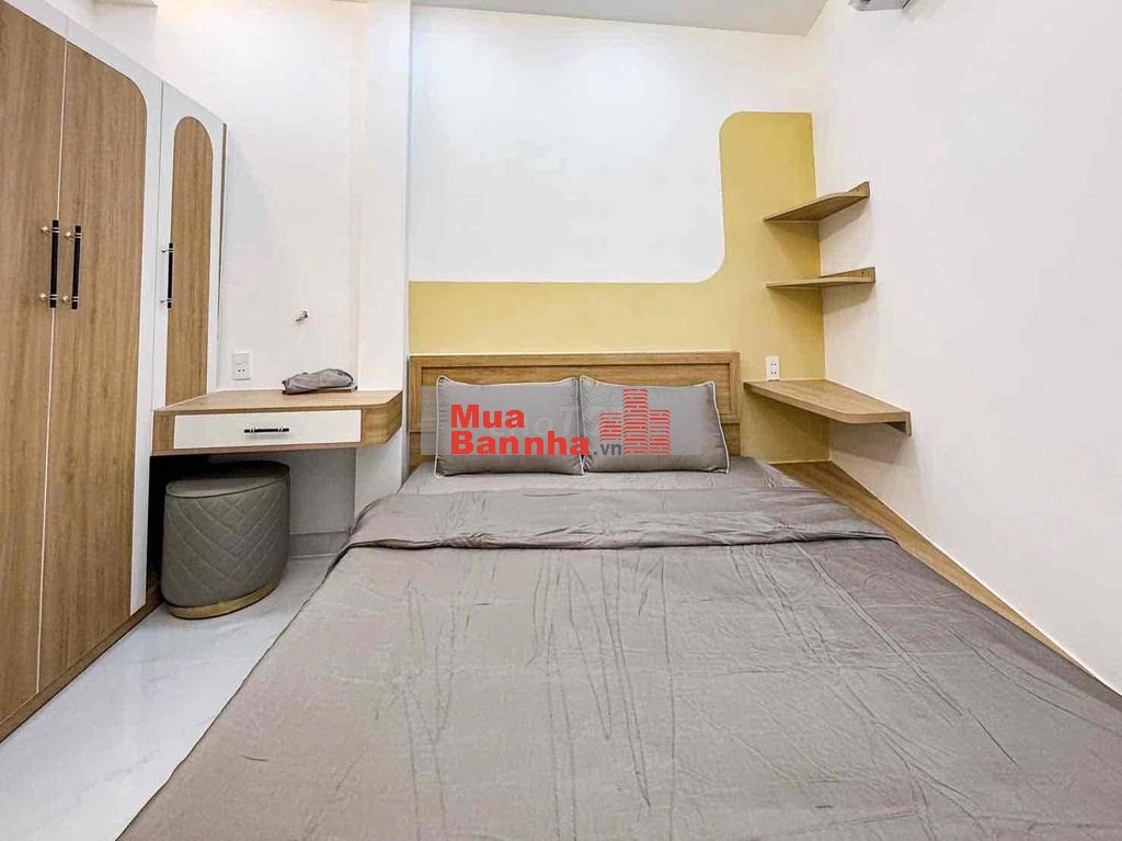 BÁN NHÀ ĐẸP LUNG LINH, HẺM TRC NHÀ 4m, 3 TẦNG ĐÚC THẬT, CÓ SÂN THƯỢNG