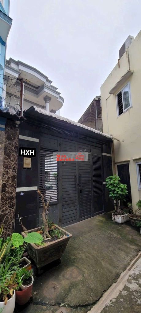 Bán nhà gần Emart Phan Huy Ích HXH, 133m² nở hậu,hoa hồng MG hấp dẫn.