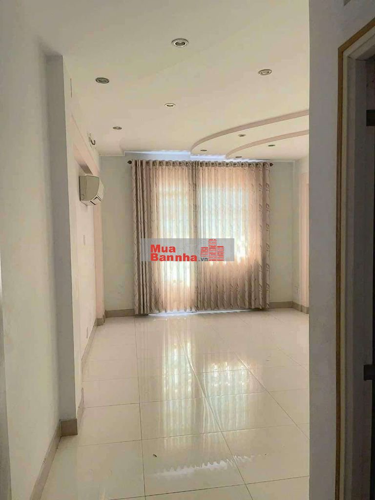 Bán nhà đường 72 KDC Bình Phú 4x17 3 lầu full nội thất