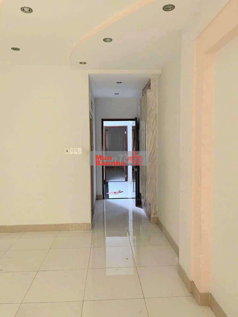 Bán nhà đường 72 KDC Bình Phú 4x17 3 lầu full nội thất