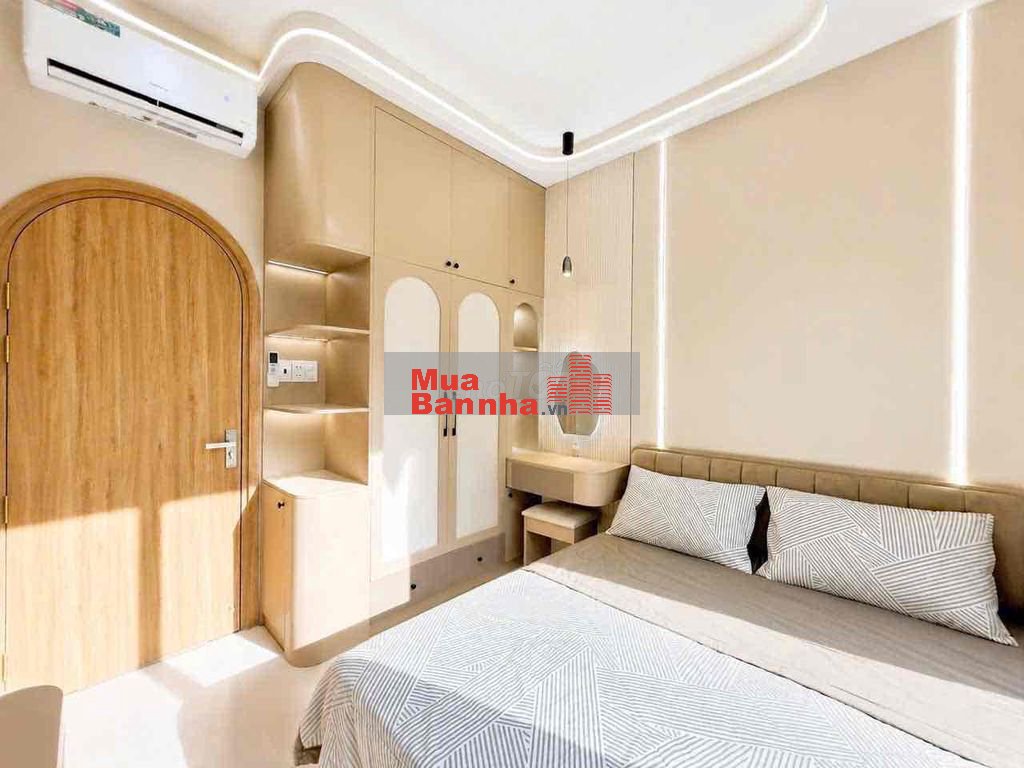 bán nhà Phan Xích Long, Nhiêu Tứ, Xe hơi đỗ cửa, 3PN, Giá: 5 tỷ 95