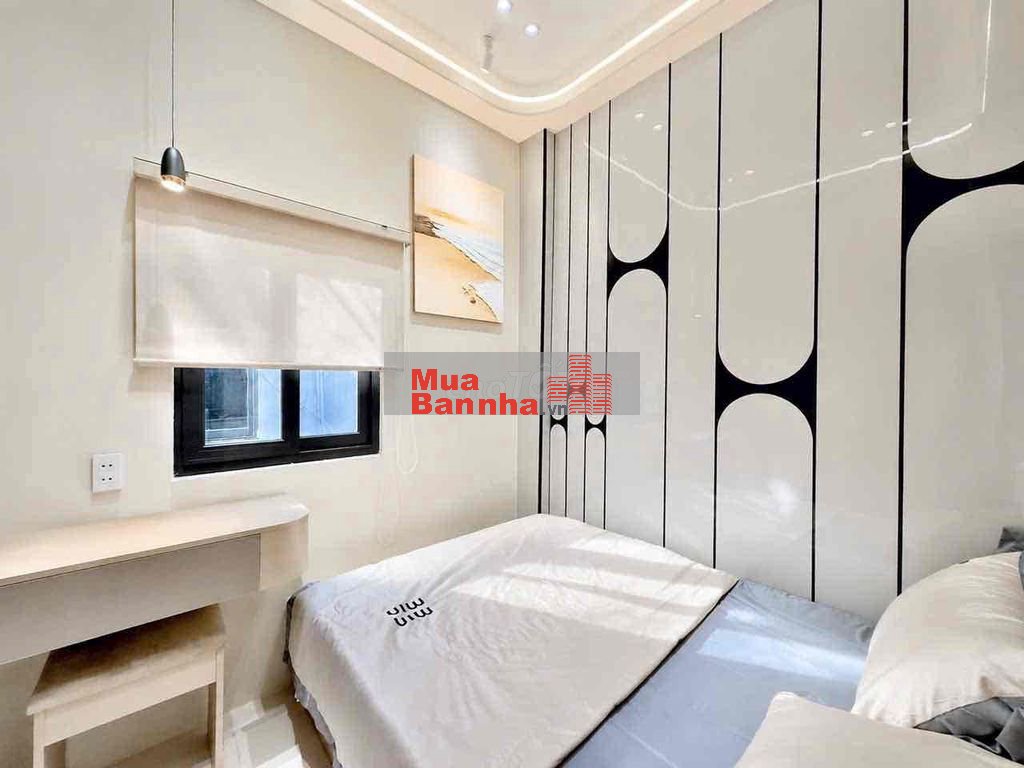 bán nhà Phan Xích Long, Nhiêu Tứ, Xe hơi đỗ cửa, 3PN, Giá: 5 tỷ 95