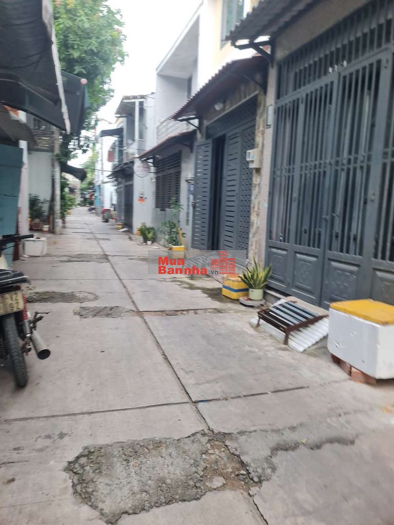 nhà ngay khu vực hương lộ 2 kế bên bệnh viện Bình Tân dt 4×8 Giá 2ty9