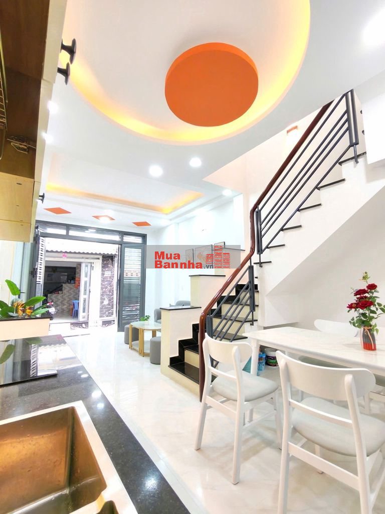 Bán nhà hẻm xe hơi 1 trệt 2 Lầu. Sân thượng giá chỉ 4.25 tỷ