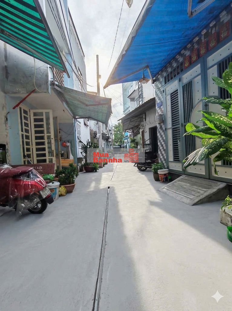 Bán nhà hẻm xe hơi 1 trệt 2 Lầu. Sân thượng giá chỉ 4.25 tỷ