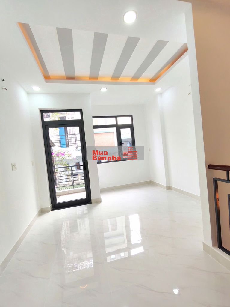 Bán nhà hẻm xe hơi 1 trệt 2 Lầu. Sân thượng giá chỉ 4.25 tỷ