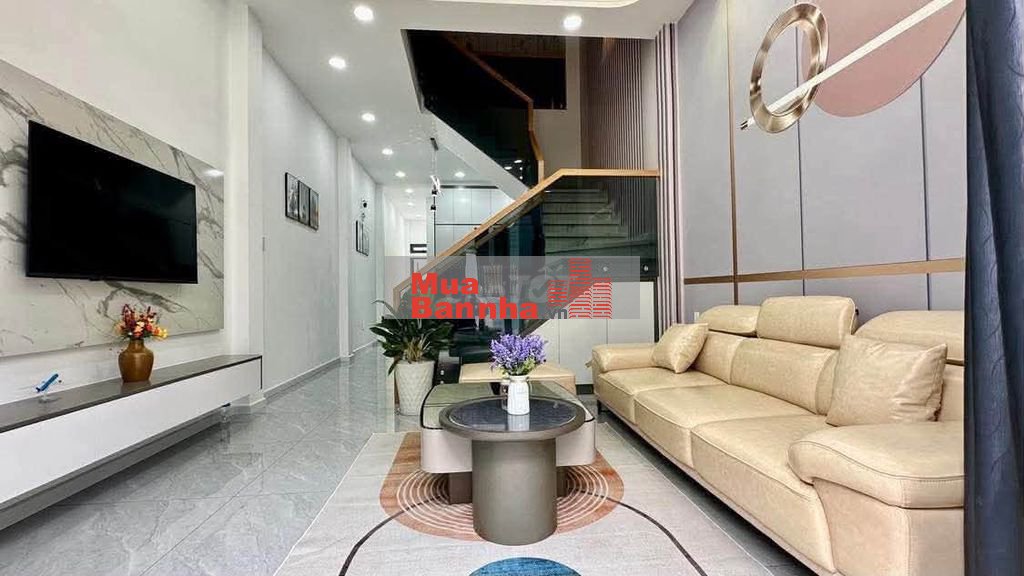Chính chủ cần bán nhà gần chợ Xuân Thới Thượng, 2 tầng, 3 pn Sổ hồng