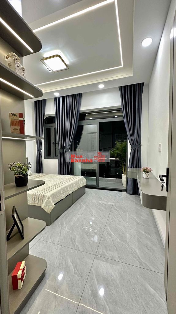 Chính chủ cần bán nhà gần chợ Xuân Thới Thượng, 2 tầng, 3 pn Sổ hồng