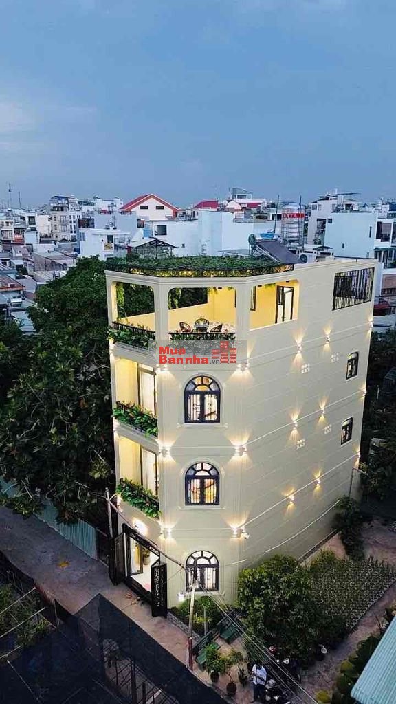 SIÊU PHẨM GÓC 2 MT-SÁT BÊN EMART PHAN HUY ÍCH.