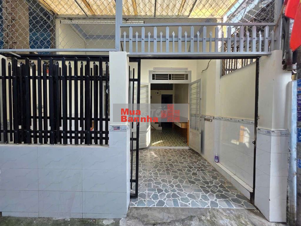 Nhà cấp 4 gác đúc kdc gần BigC Go vào 500m, phường Đông Hòa, TP Dĩ An