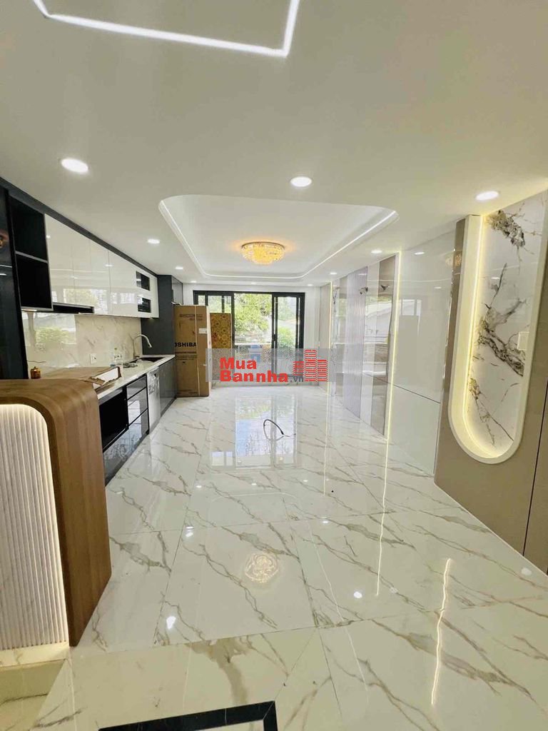 Chủ giảm sâu 1 tỷ siêu phẩm 5 Tầng, Thạnh Lộc 14 sát đường Vườn Lài,