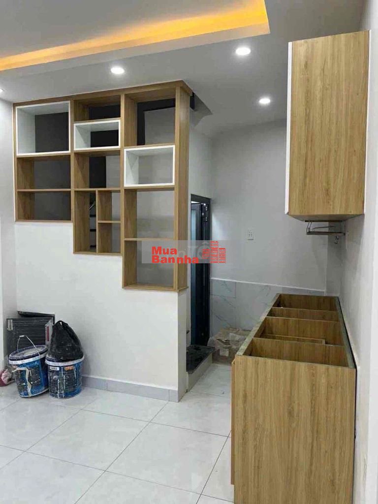 Chỉ 2,3 tỷ Nhà 3 Tầng sổ hồng riêng 1 sẹc Man Thiện Nhanh tay mới kịp