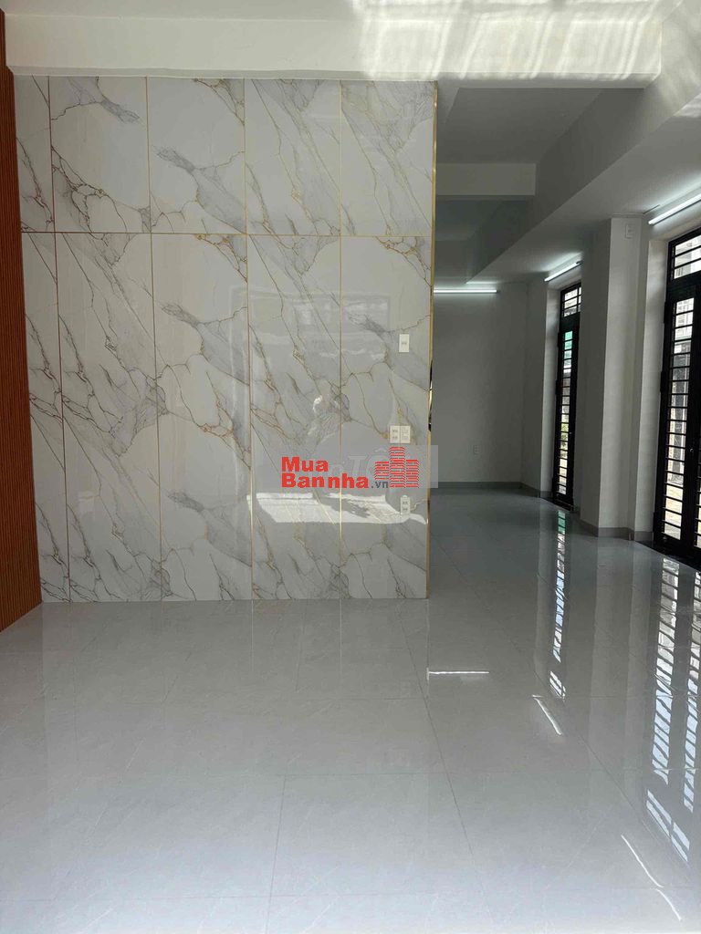 bán nhà mới tinh 3 tầng, Long Trường, Quận 9,cách Nguyễn Duy Trinh 30m