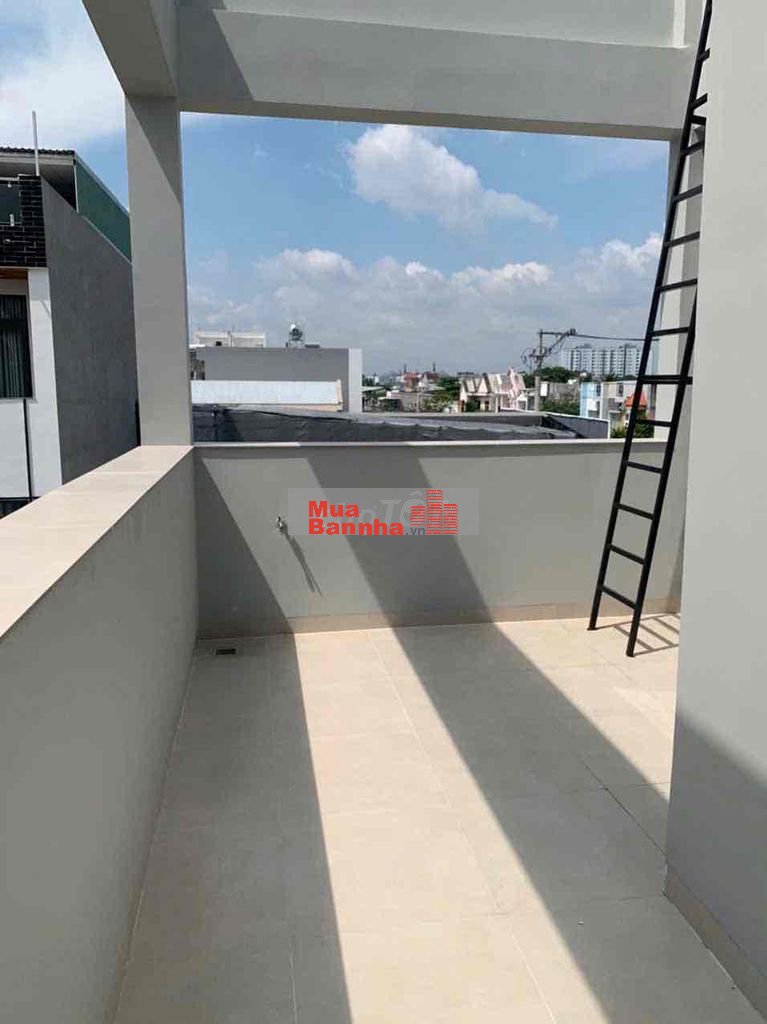 bán nhà mới tinh 3 tầng, Long Trường, Quận 9,cách Nguyễn Duy Trinh 30m